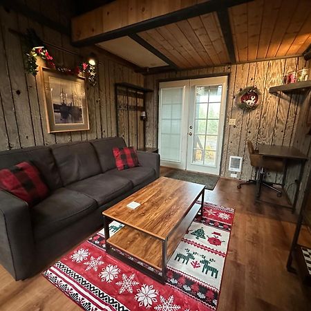 The Cabin In パックウッド エクステリア 写真
