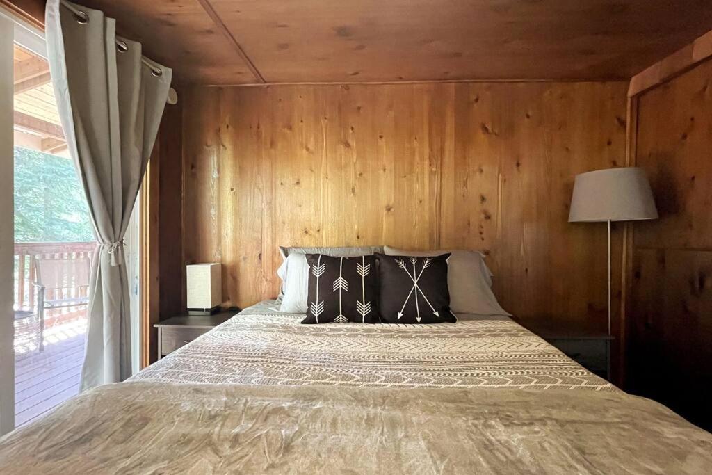 The Cabin In パックウッド エクステリア 写真
