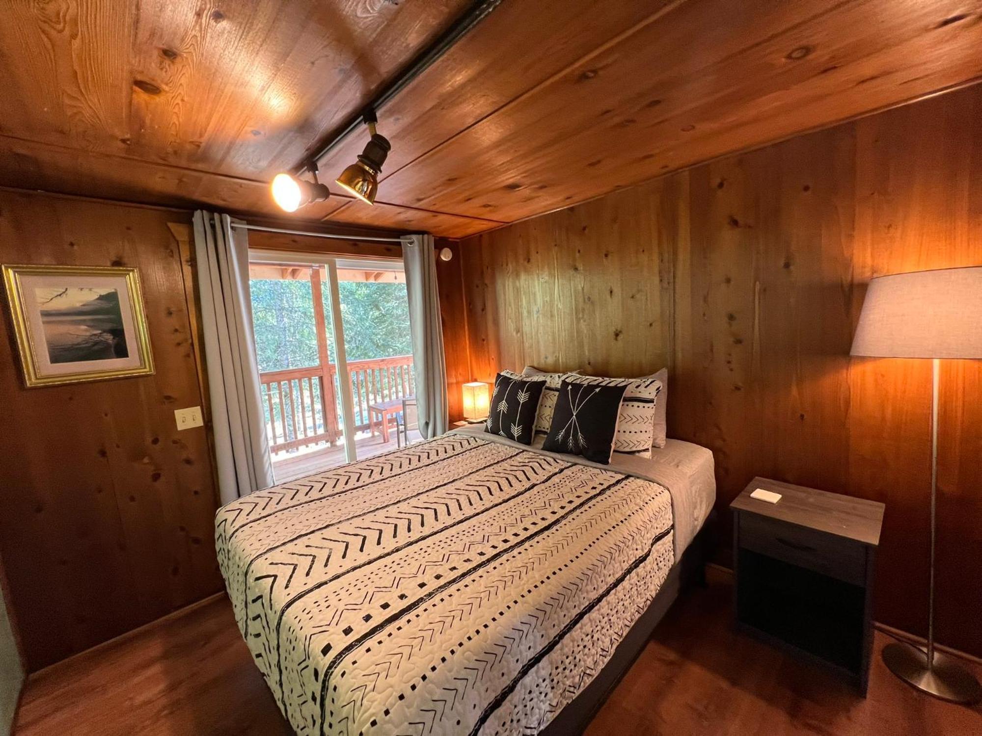 The Cabin In パックウッド エクステリア 写真