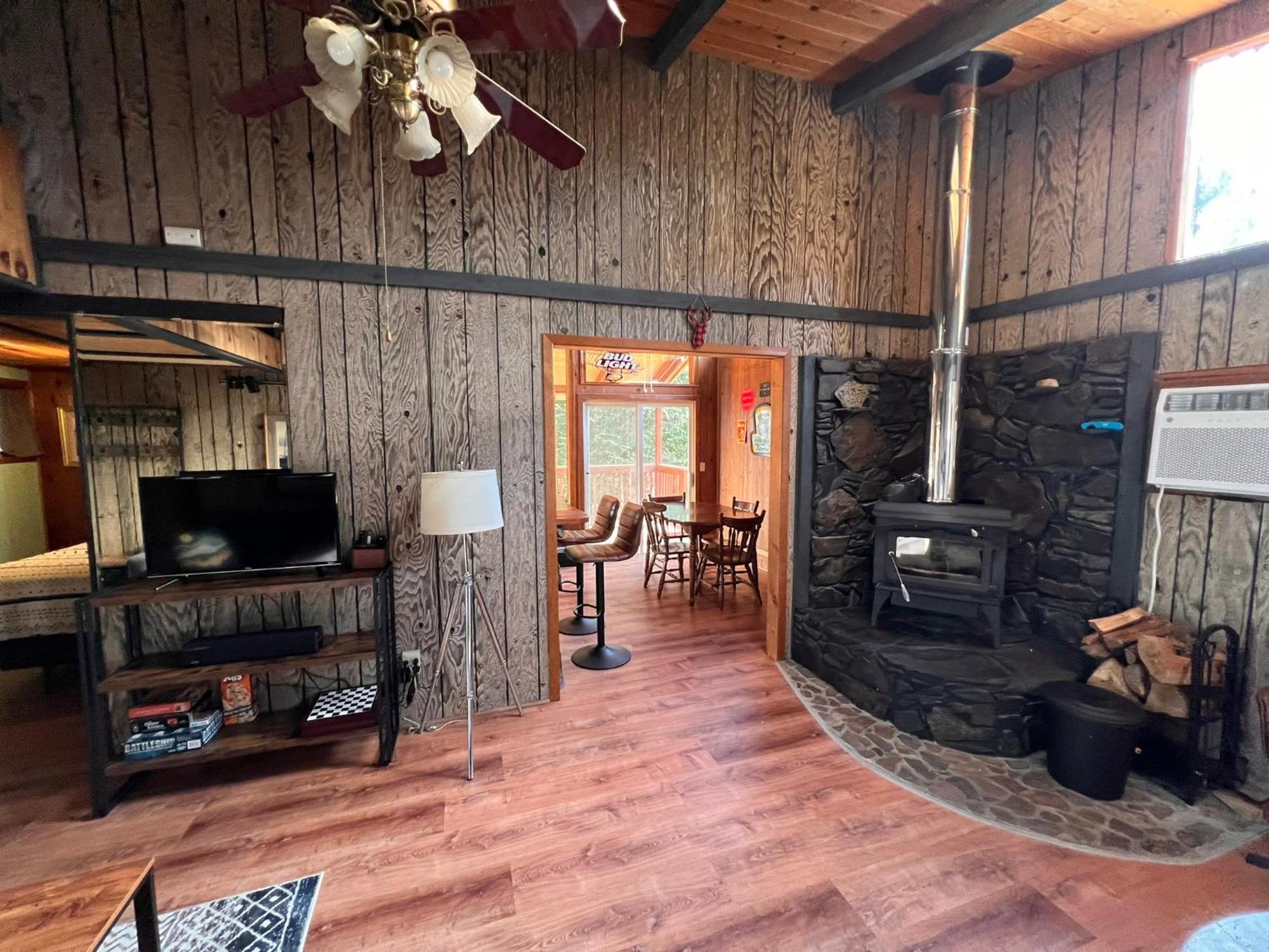 The Cabin In パックウッド エクステリア 写真